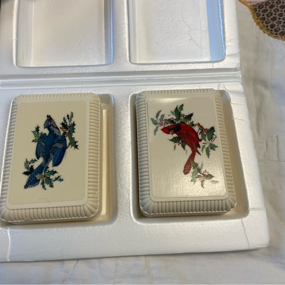 Vintage Avon ‘Wintersong’ hostess soap set - Picture 5 of 7